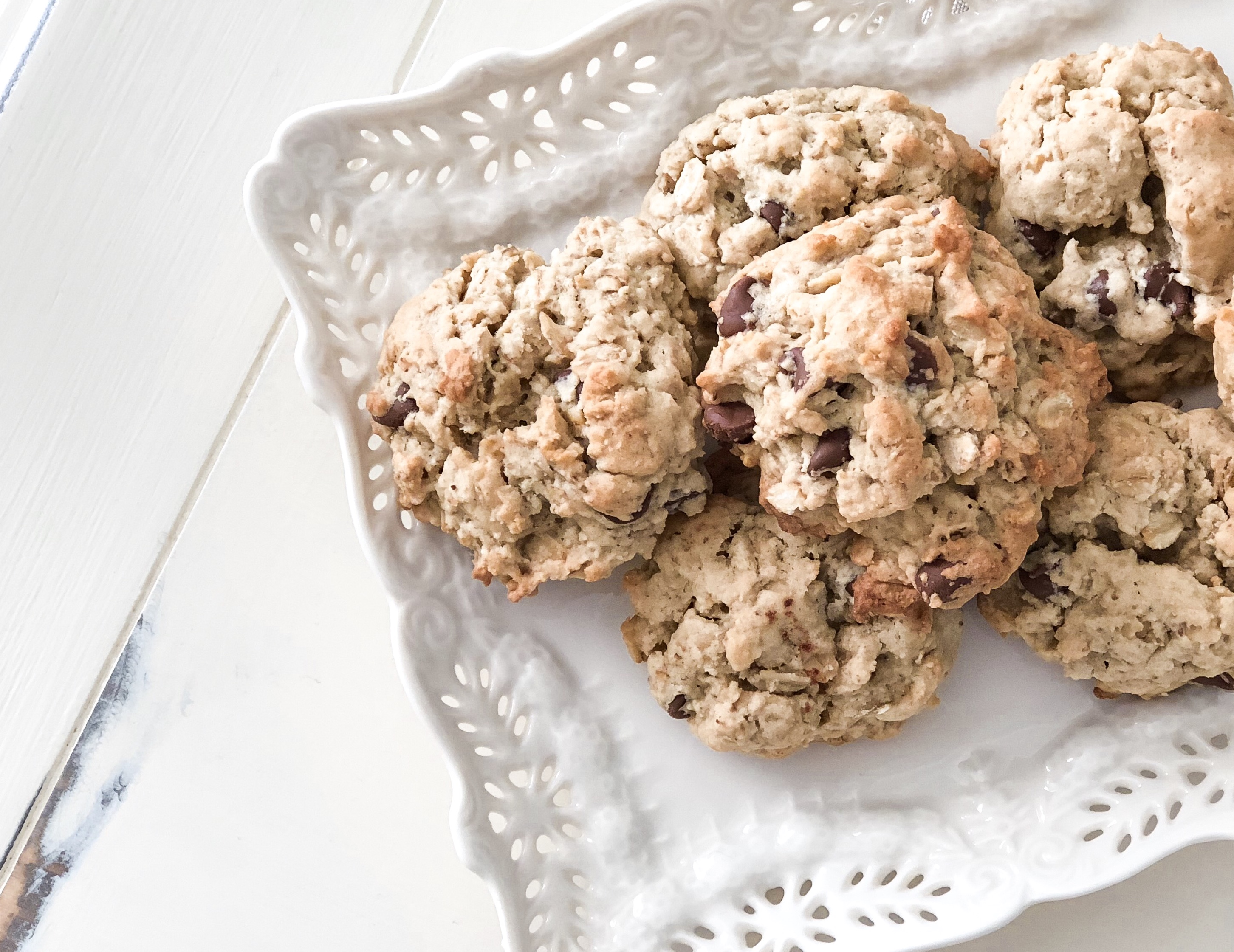 lactation cookies, chocolate chip cookies, lactation cookie recipe, cookie recipe, how to make lactation cookies, bres\astmilk, how to boost your milk supply, kateschwanke, kate schwanke