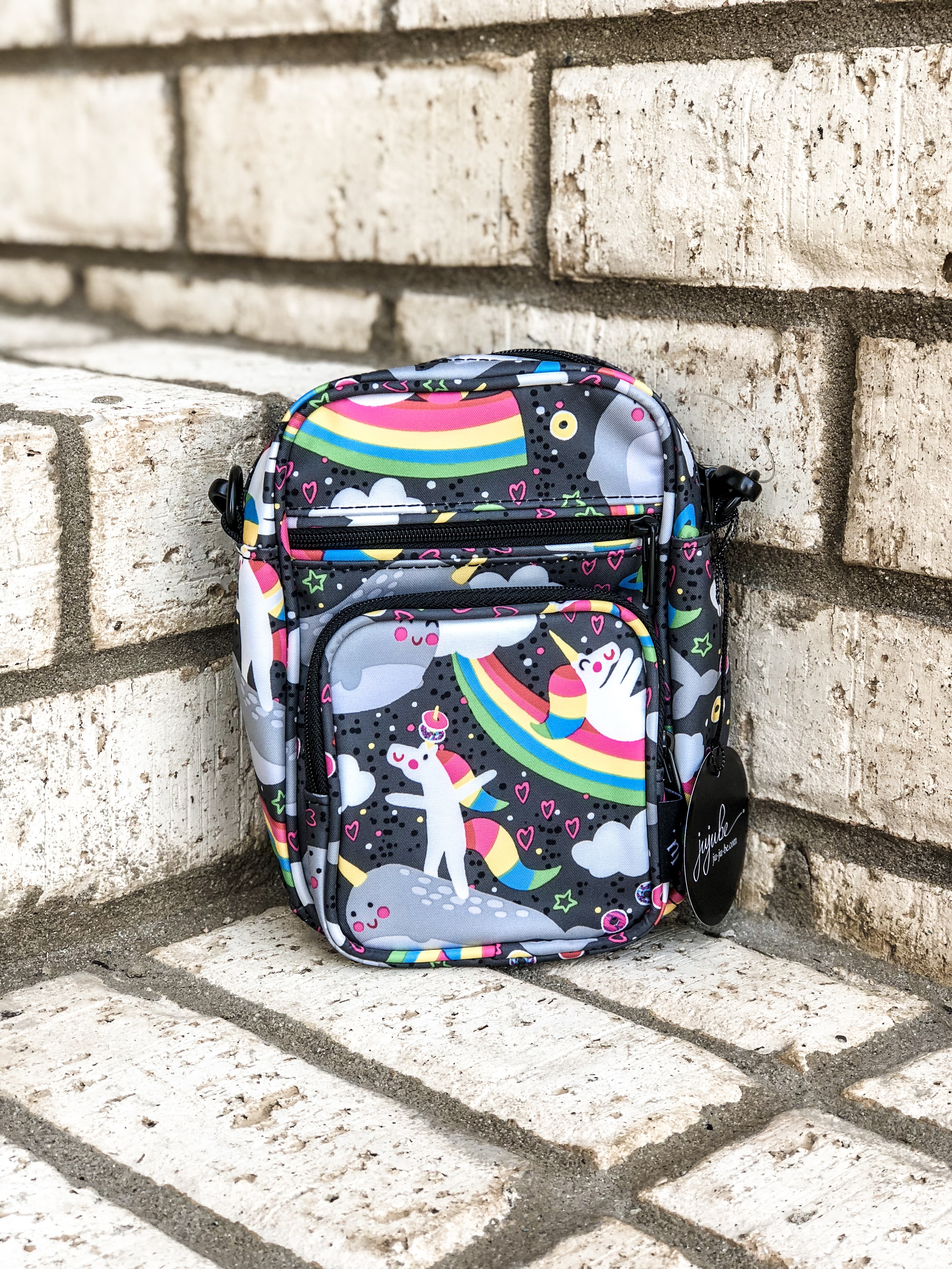 giveaway, ju-ju-be giveaway, jujube, jujube content creator, narwhal nirvana, unicorn diaper bag, mini helix, kanga care, wet bag, cloth diaper, cloth diapering, breastfeeding, big giveaway, rainbow zipper, kateschwanke,kate schwanke, kateschwanke blog, kateschwanke youtube