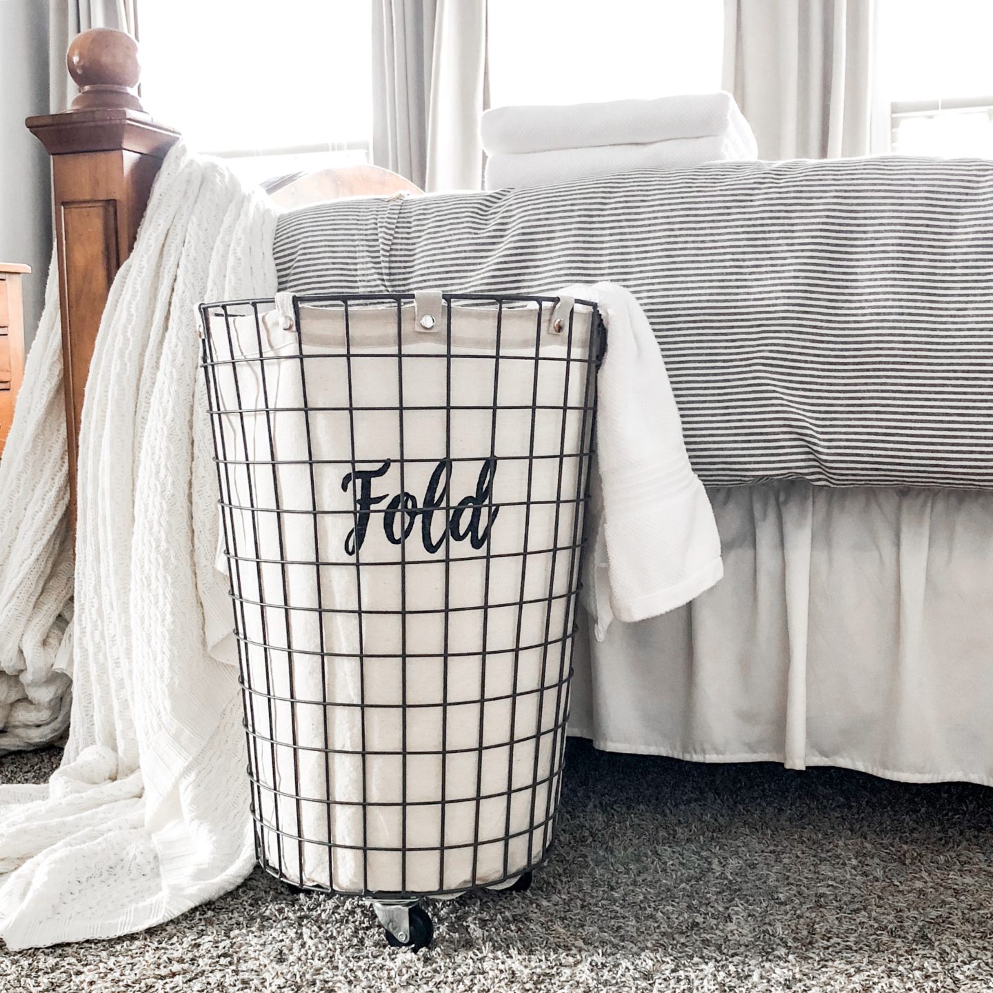 How To DIY Screen Printing | Making Your Own Laundry Basket Labels!